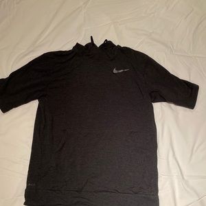 Last chance! EUC Hooded Nike Shirt with Kangaroo pocket